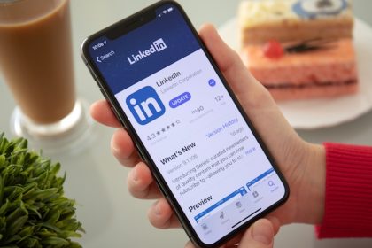 What to do Daily on LinkedIn to Land a Job or New Business